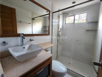 Apartamento de 3 alcobas en venta en Las Lomitas, Sabaneta, 98 m² · foto 16 de 20