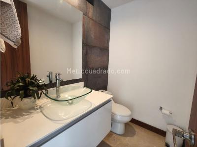 Apartamento en venta en El Tesoro, Medellín · foto 3 de 20