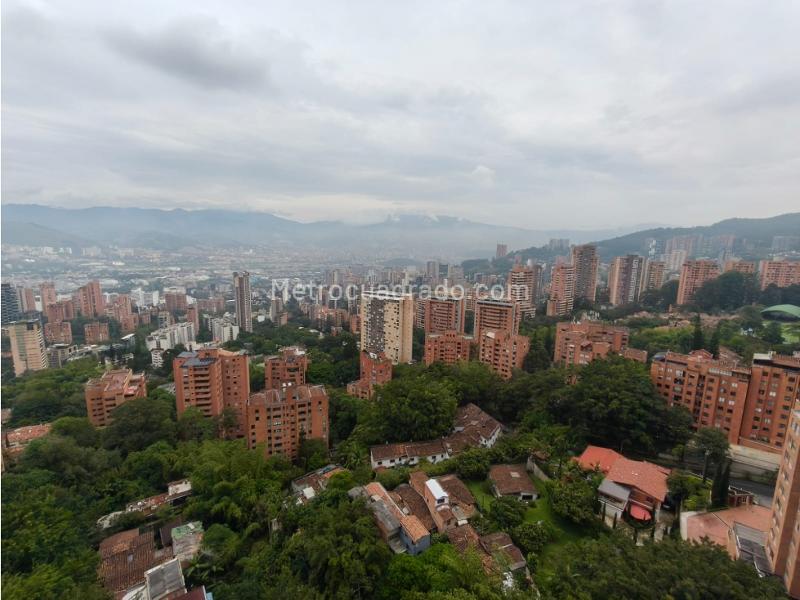 Piso – Medellín, El Tesoro, El Poblado - Más