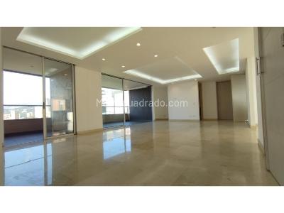 Apartamento de 3 alcobas en venta en El Tesoro, Medellín, 220 m² · foto 1 de 20