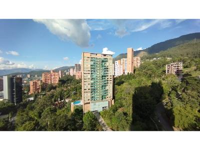 Apartamento de 3 alcobas en venta en El Tesoro, Medellín, 220 m² · foto 7 de 20