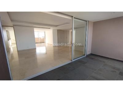 Apartamento de 3 alcobas en venta en El Tesoro, Medellín, 220 m² · foto 8 de 20