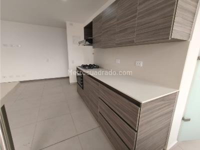 Apartamento de 3 alcobas en venta en Asdesilla, Sabaneta, 76 m² · foto 10 de 20
