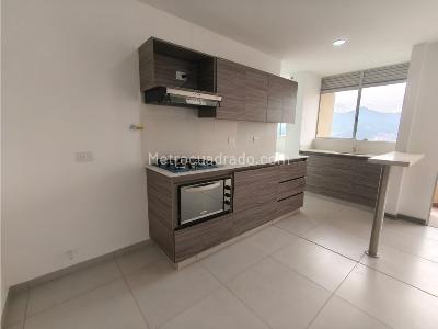 Apartamento de 3 alcobas en venta en Asdesilla, Sabaneta, 76 m² · foto 8 de 20