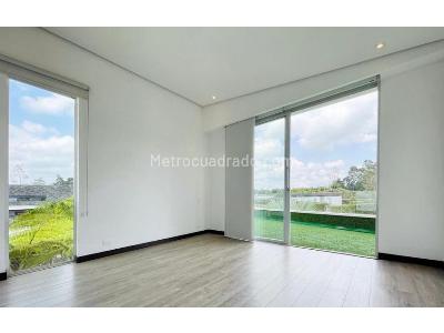 Casa de 5 alcobas en venta en Llanogrande, Rionegro, 560 m² · foto 16 de 20