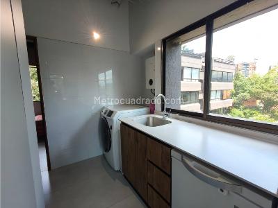 Apartamento de 3 alcobas en venta en El Tesoro, Medellín, 240 m² · foto 13 de 20