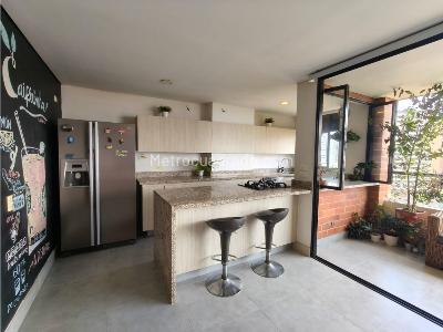Apartamento en venta en Loma Del Esmeraldal, Envigado · foto 6 de 20