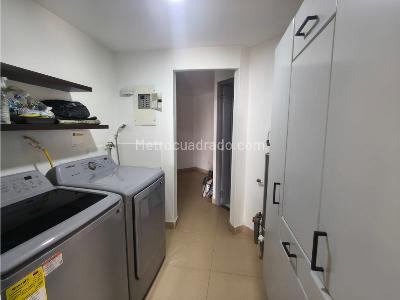 Apartamento de 3 alcobas en venta en Aves Maria, Sabaneta, 235 m² · foto 15 de 20