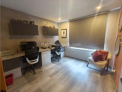 Apartamento de 3 alcobas en venta en El Tesoro, Medellín, 165 m² · foto 19 de 20