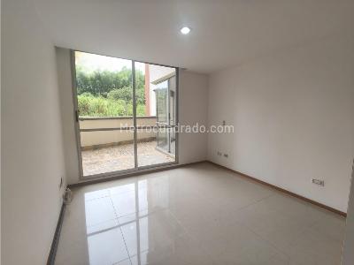 Apartamento de 2 alcobas en venta en Las Lomitas, Sabaneta, 85 m² · foto 12 de 19