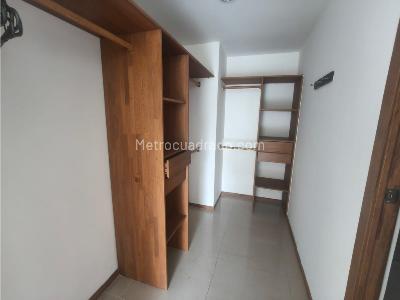 Apartamento de 2 alcobas en venta en Las Lomitas, Sabaneta, 85 m² · foto 16 de 19