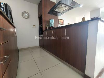 Apartamento en venta en Loma Del Indio, Medellín · foto 10 de 20