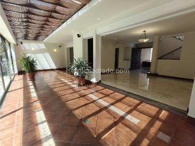 Casa de 3 alcobas en venta en Los Balsos, Medellín, 217 m² · foto 10 de 20