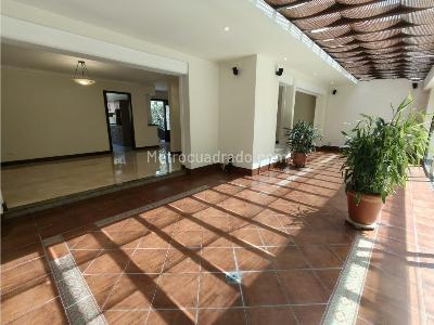 Casa de 3 alcobas en venta en Los Balsos, Medellín, 217 m² · foto 11 de 20