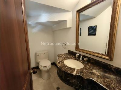 Casa de 3 alcobas en venta en Los Balsos, Medellín, 217 m² · foto 3 de 20