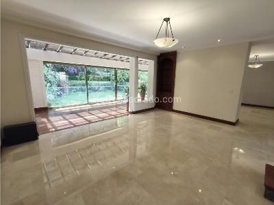 Casa de 3 alcobas en venta en Los Balsos, Medellín, 217 m² · foto 5 de 20