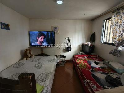 Casa de 5 alcobas en venta en Aranjuez, Medellín, 180 m² · foto 13 de 20