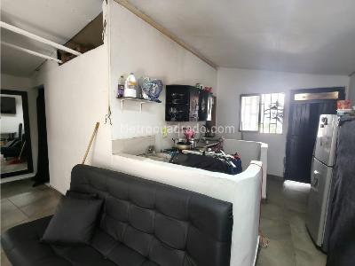 Casa de 5 alcobas en venta en Aranjuez, Medellín, 180 m² · foto 18 de 20