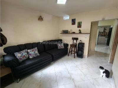 Casa de 5 alcobas en venta en Aranjuez, Medellín, 180 m² · foto 2 de 20