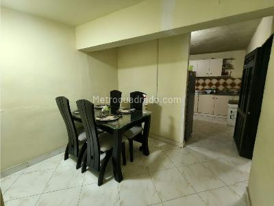Casa de 5 alcobas en venta en Aranjuez, Medellín, 180 m² · foto 4 de 20