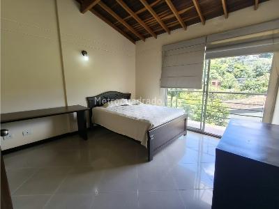Casa de 4 alcobas en venta en Loma El Escobero, Envigado, 350 m² · foto 20 de 20