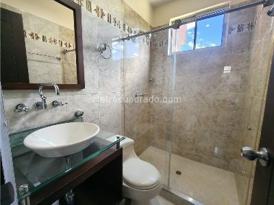 Casa de 4 alcobas en venta en Loma El Escobero, Envigado, 350 m² · foto 6 de 20