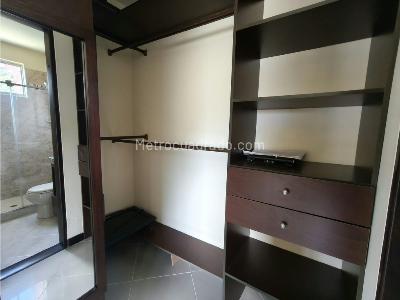 Casa de 4 alcobas en venta en Loma El Escobero, Envigado, 350 m² · foto 7 de 20