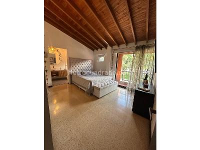 Casa de 3 alcobas en venta en Claraval, Envigado, 260 m² · foto 11 de 15