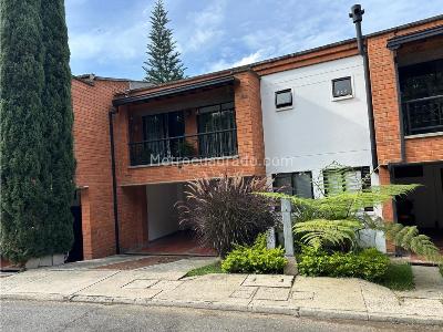 Casa de 3 alcobas en venta en Claraval, Envigado, 260 m² · foto 15 de 15