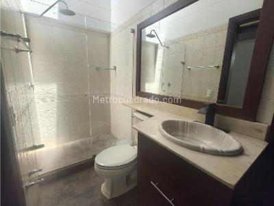 Casa de 5 alcobas en venta en Ces, Medellín, 480 m² · foto 17 de 20