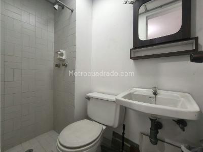 Apartamento de 3 alcobas en venta en Conquistadores, Medellín, 120 m² · foto 5 de 20