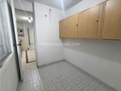 Apartamento de 3 alcobas en venta en Conquistadores, Medellín, 120 m² · foto 6 de 20
