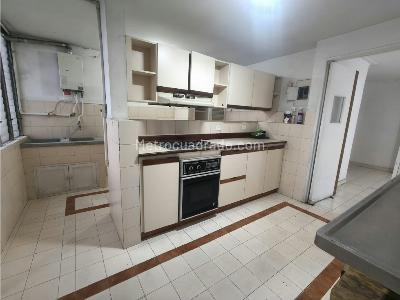 Apartamento de 3 alcobas en venta en Conquistadores, Medellín, 120 m² · foto 9 de 20