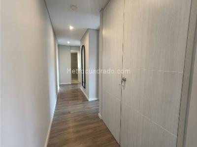 Apartamento en venta en Lalinde, Medellín · foto 14 de 20
