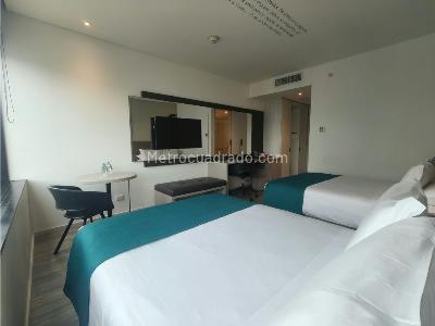 Apartaestudio en venta en Milla De Oro, Medellín, 26 m² · foto 2 de 18