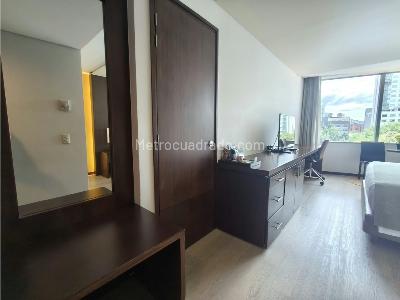 Apartaestudio en venta en Milla De Oro, Medellín, 33 m² · foto 2 de 19