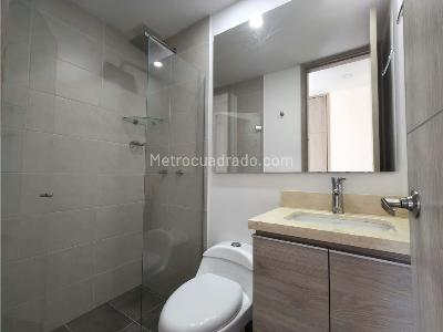 Apartamento de 3 alcobas en arriendo en Loma De Los Mesa, Envigado, 98 m² · foto 14 de 20