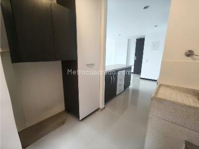 Apartamento de 3 alcobas en venta en Loma De Las Brujas, Envigado, 106 m² · foto 11 de 20
