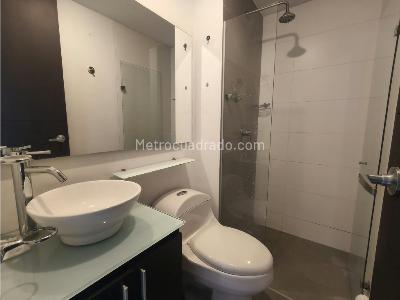 Apartamento de 3 alcobas en venta en Loma De Las Brujas, Envigado, 106 m² · foto 20 de 20