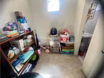 Apartamento de 3 alcobas en venta en Laureles, Medellín, 155 m² · foto 8 de 20