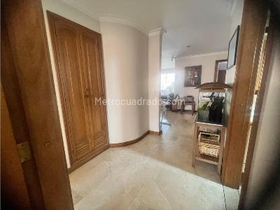 Apartamento de 3 alcobas en venta en Laureles, Medellín, 155 m² · foto 11 de 20