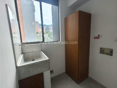 Apartamento de 3 alcobas en venta en Transversal Inferior, Medellín, 76 m² · foto 11 de 20