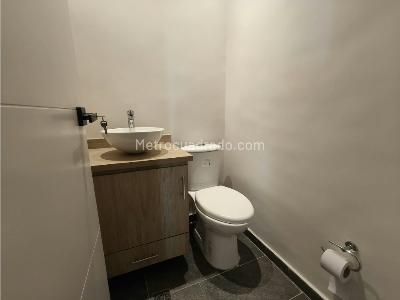 Apartaestudio en venta en El Tesoro, Medellín, 70 m² · foto 13 de 20