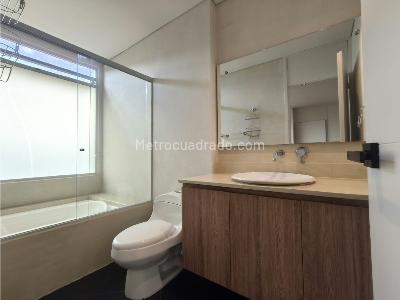 Apartaestudio en venta en El Tesoro, Medellín, 70 m² · foto 17 de 20