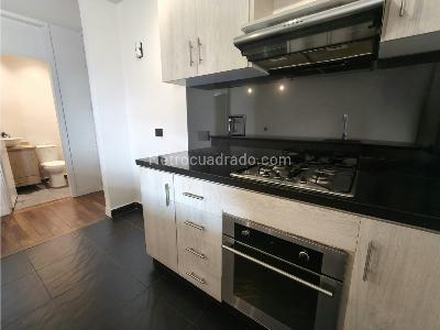 Apartaestudio en venta en El Tesoro, Medellín, 70 m² · foto 4 de 20