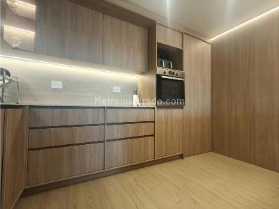 Apartamento de 3 alcobas en venta en El Tesoro, Medellín, 184 m² · foto 10 de 20