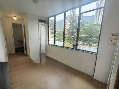Apartamento de 3 alcobas en venta en El Tesoro, Medellín, 184 m² · foto 12 de 20