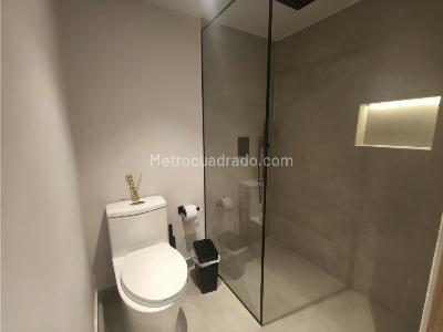 Apartamento de 3 alcobas en venta en El Tesoro, Medellín, 184 m² · foto 17 de 20