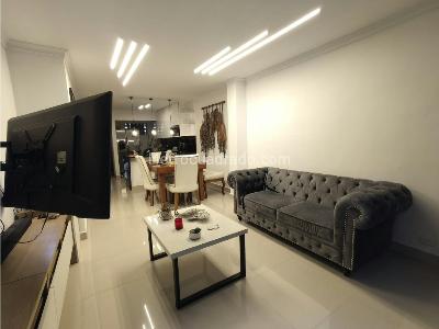 Casa de 2 alcobas en venta en Camino Verde, Envigado, 136 m² · foto 10 de 20