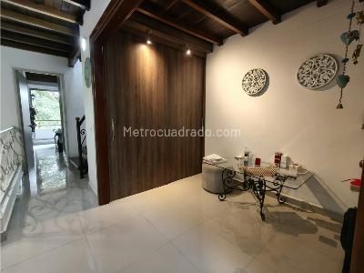 Casa de 2 alcobas en venta en Camino Verde, Envigado, 136 m² · foto 13 de 20